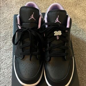 Nike Jordan 1 Low SE(GS)-7Y-Black and Lavender Sneakers
